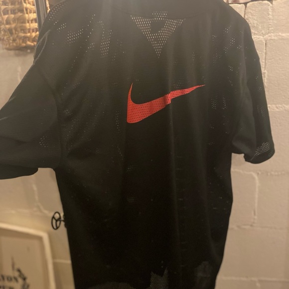 Men’s Medium mesh baseball warm up - Picture 3 of 4